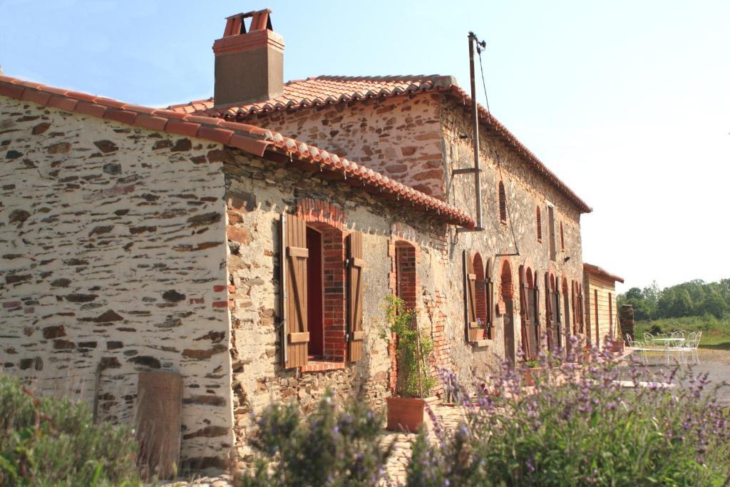 Chambres D'Hotes Le Chateau Rouge Saint-Germain-sur-Moine Екстер'єр фото
